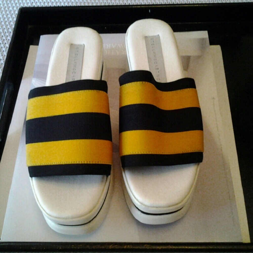 STELLA  McCARTNEY PLATFORM SLIDES